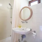 Petrali *